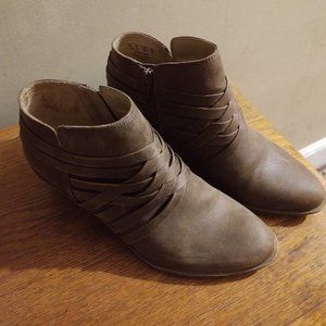 Life Stride Booties